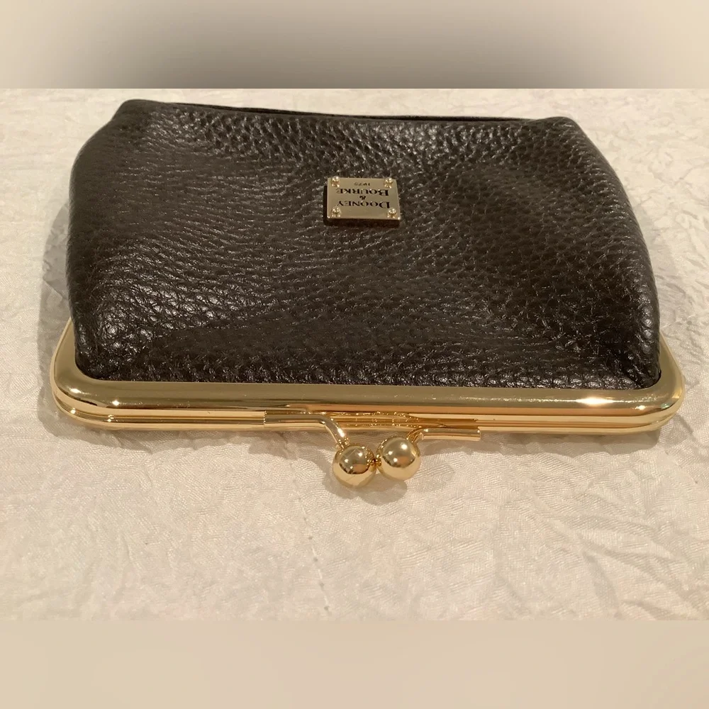 Vintage Dooney & bourke Brown Wallet
